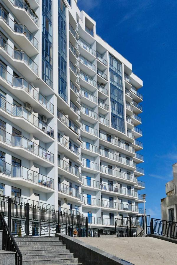 Luxury Apartments Sea View Julymia Odesa Exterior foto