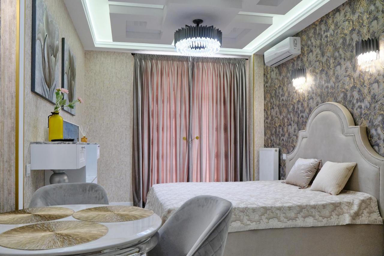 Luxury Apartments Sea View Julymia Odesa Exterior foto