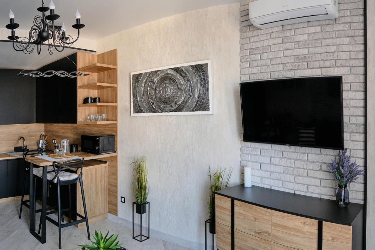 Luxury Apartments Sea View Julymia Odesa Exterior foto